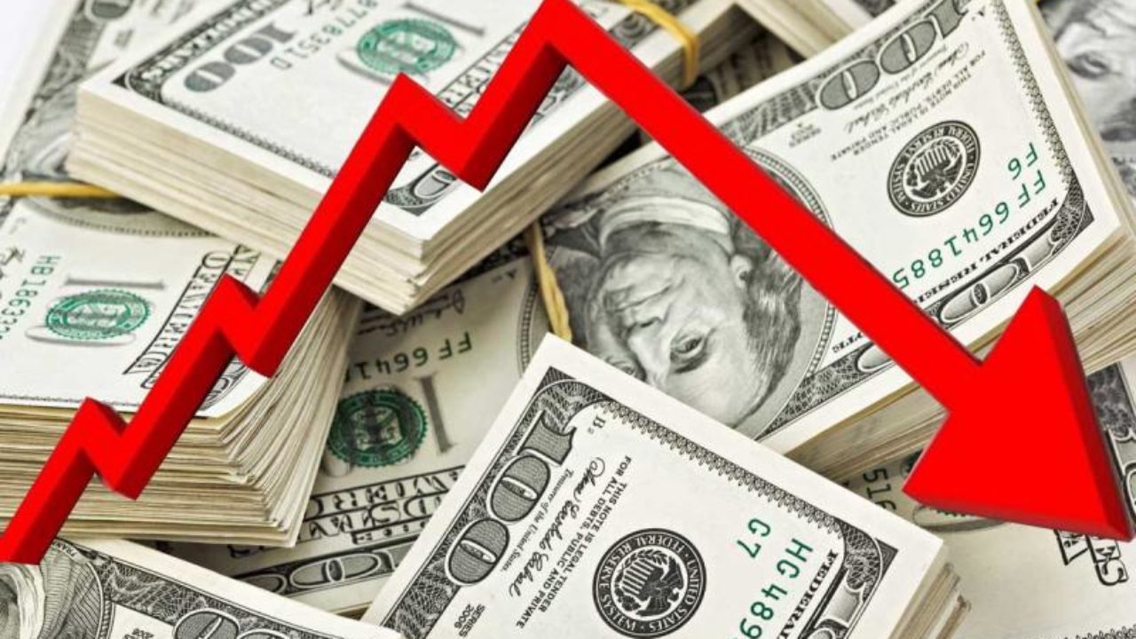 بعد وصول الدفعة الثانية من صفقة رأس الحكمة.. مصرفيون يكشفون مصير الدولار مقابل الجنيه الفترة المقبلة